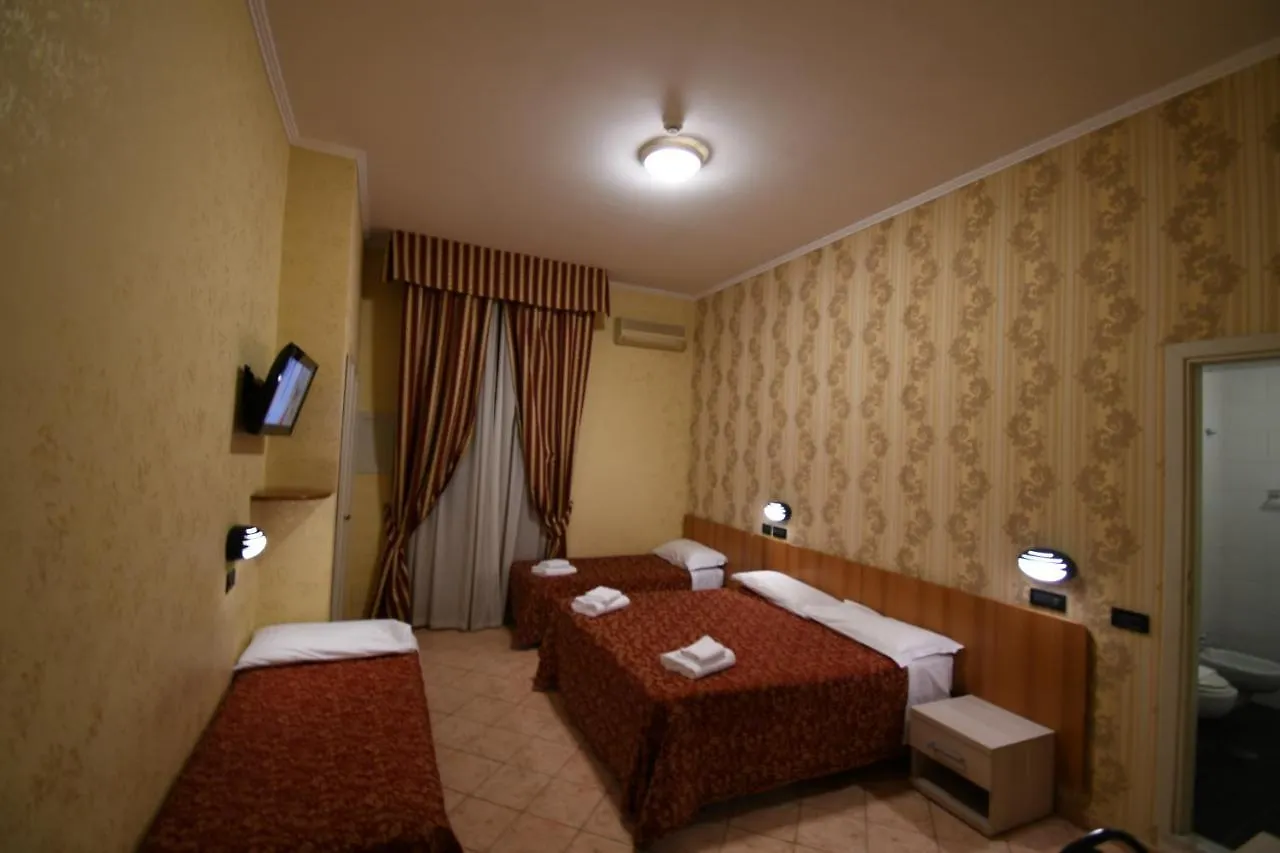Hotel Ferrarese Rome