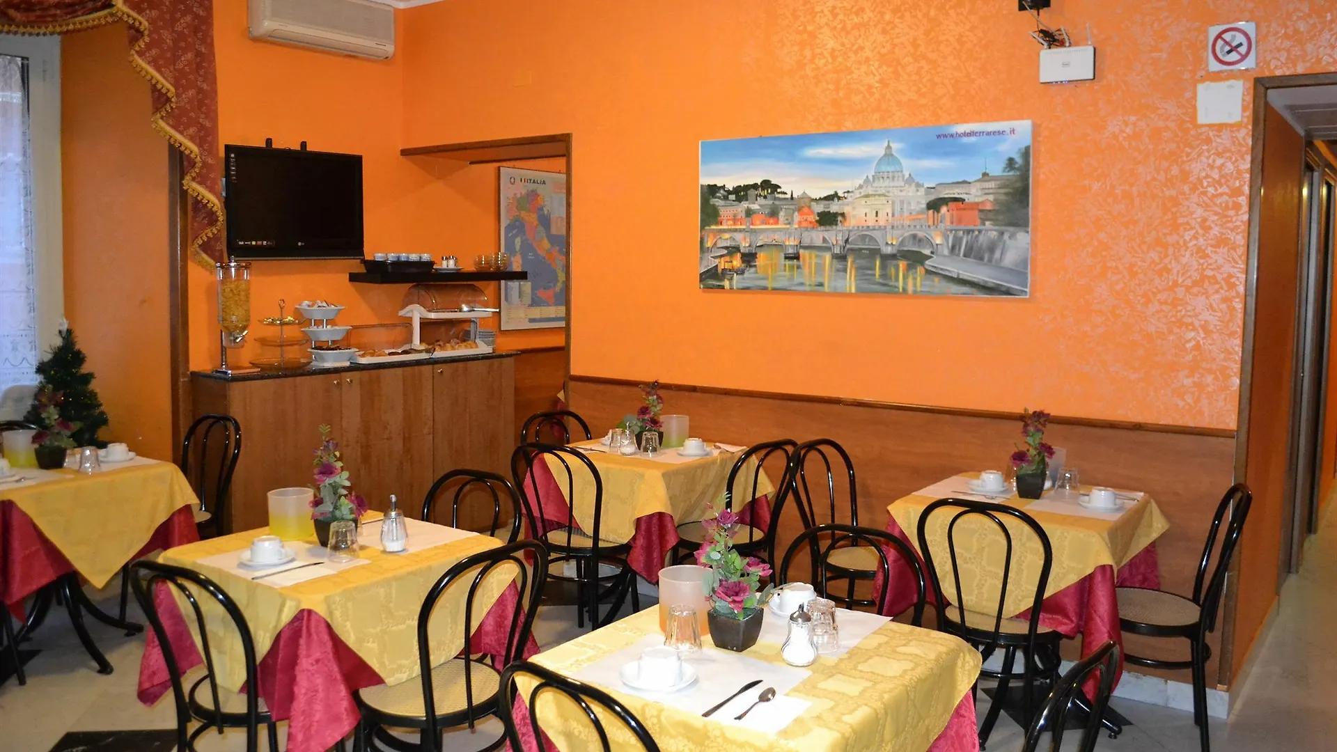 Hotel Ferrarese Řím